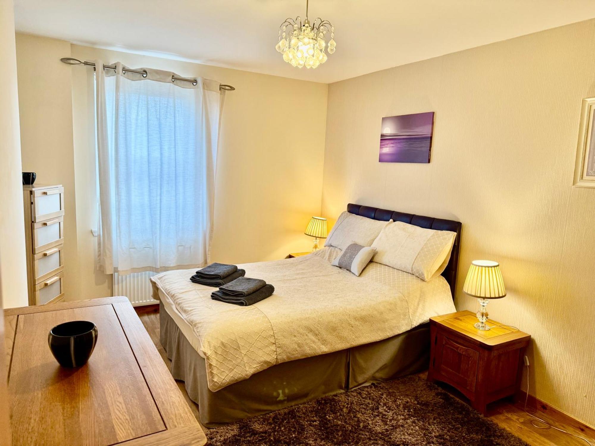 Azim And Suzi'S City Centre Apartment 因弗内斯 外观 照片