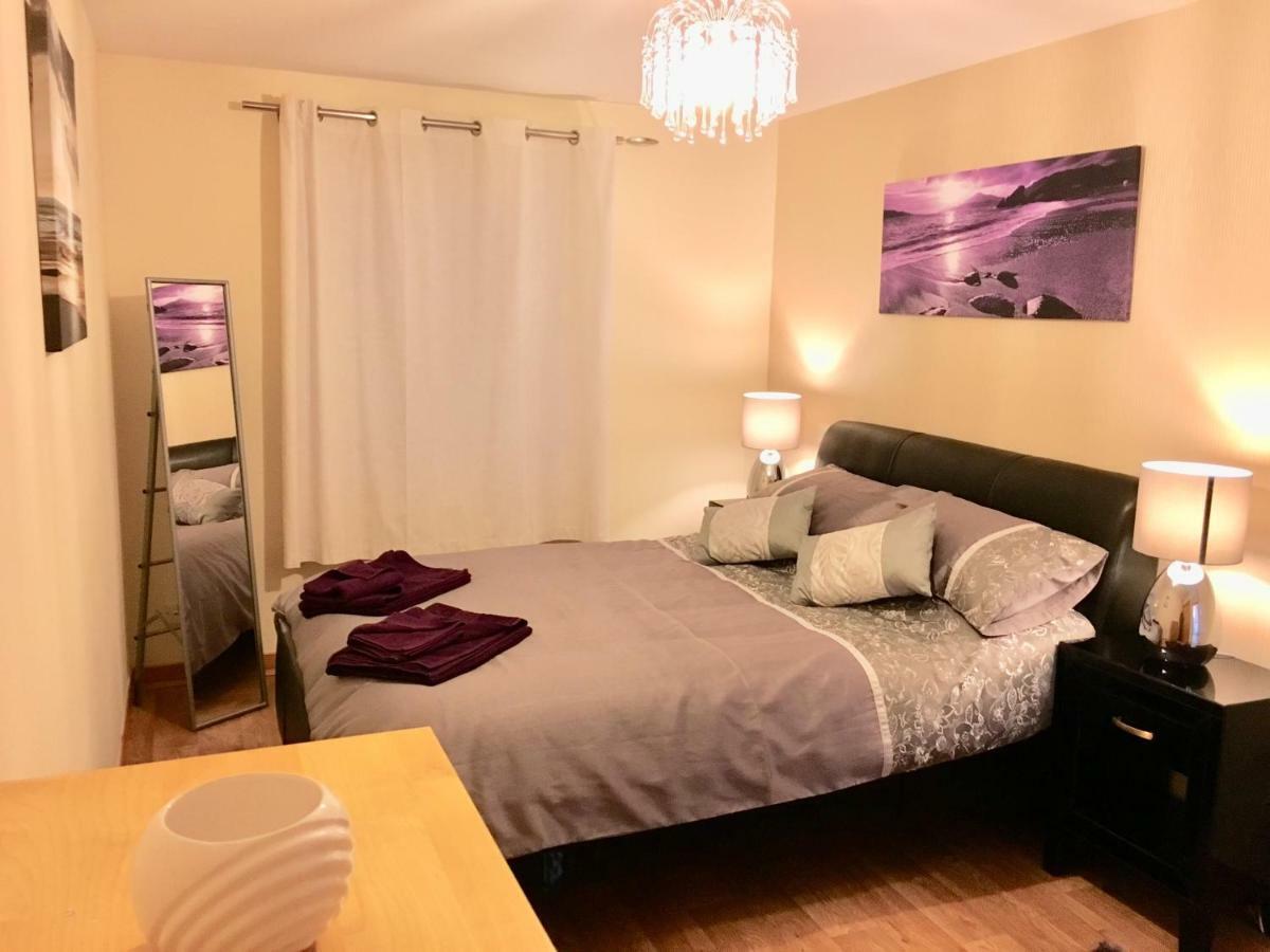 Azim And Suzi'S City Centre Apartment 因弗内斯 外观 照片