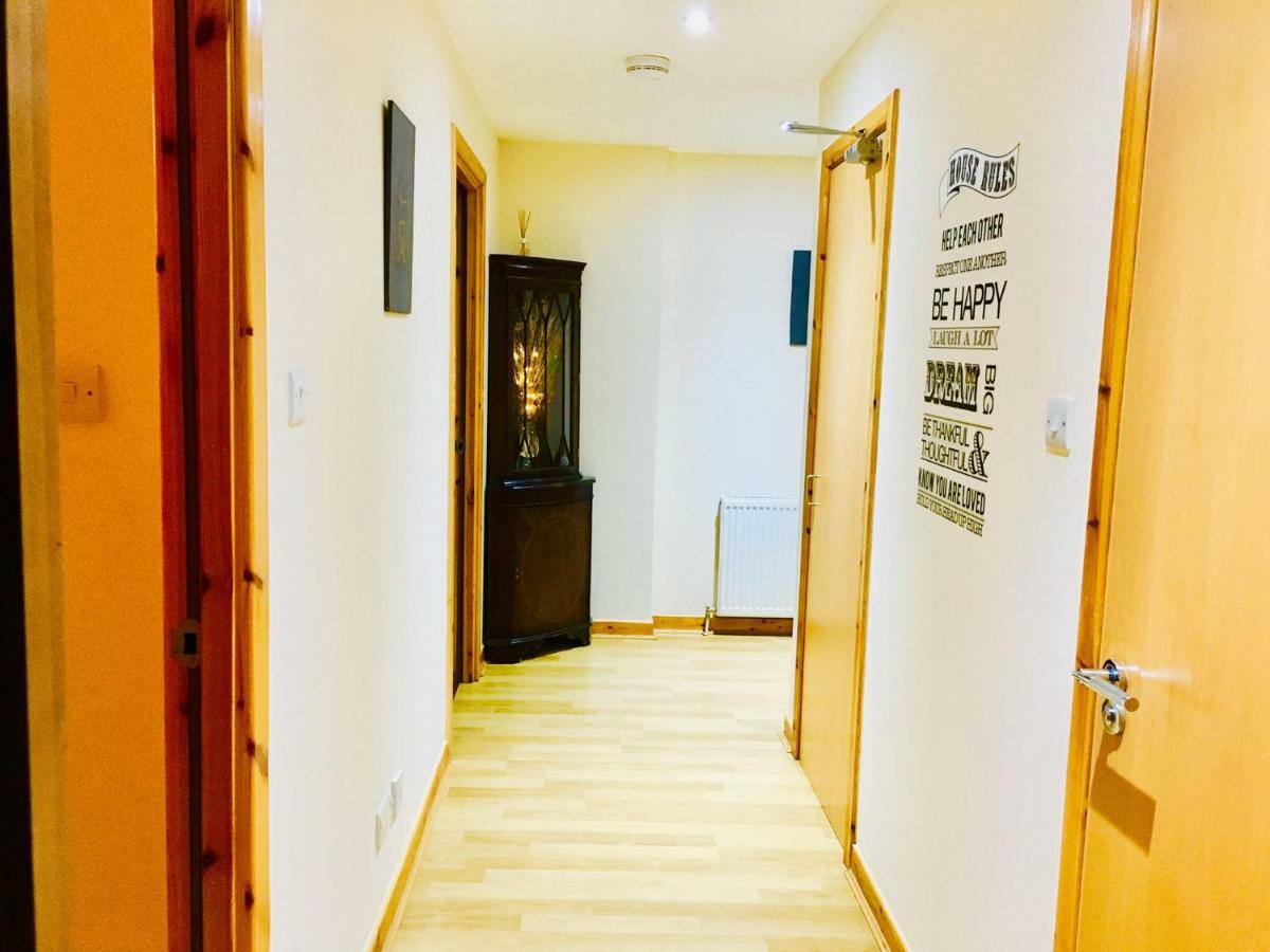 Azim And Suzi'S City Centre Apartment 因弗内斯 外观 照片